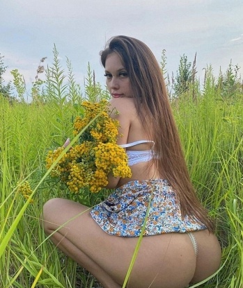 У меня есть все, чтобы сделать твои желания яркими и незабываемыми. Я мастерица в доставлении удовольствия и прекрасно знаю, как удовлетворить мужчину. Если ты ищешь искреннюю страсть и незабываемую эротику, то ты нашел то, что нужно. Умелые руки, чувственные губы и непревзойденные техники не оставят тебя равнодушным. Позволь мне привести тебя в экстаз и показать все свои таланты. В ожидании встречи с тобой в Москве! 😘🔥 Нелли